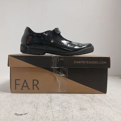 BOXED PAIR OF START RITE KID'S SHOES IN GLOSSY BLACK SIZE 13.5