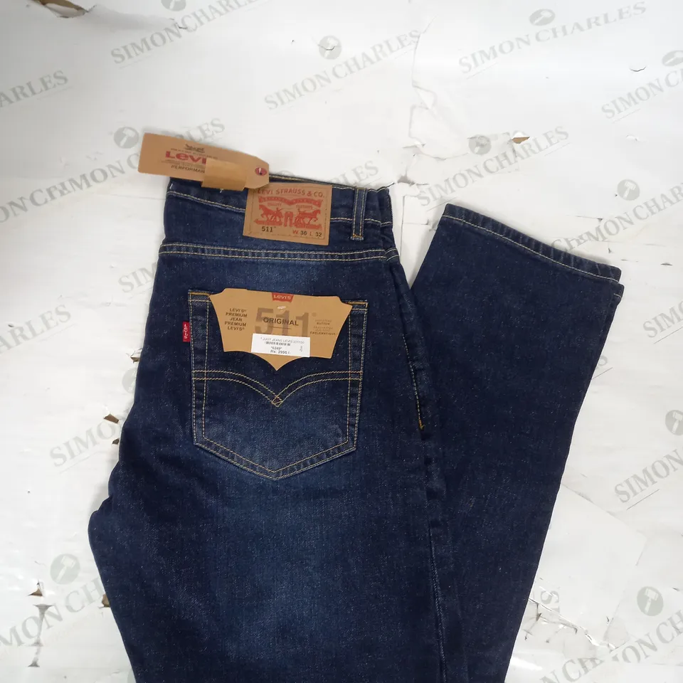 LEVIS SLIM FIT JEANS IN DARK BLUE SIZE 36W