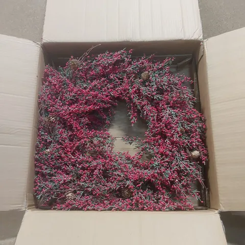 BOXED PRE-LIT BROOKLYN RED BERRY WREATH 