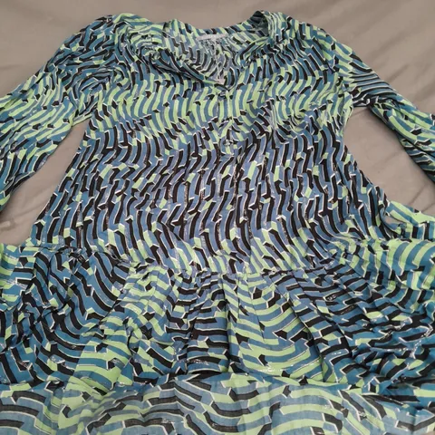 OLIVER BONAS BLUE GREEN SHIFTED GEO MINI DRESS - SIZE 12