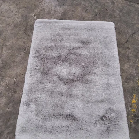 LIGHT GREY SHAG RUG β RECTANGULAR (120X170CM)