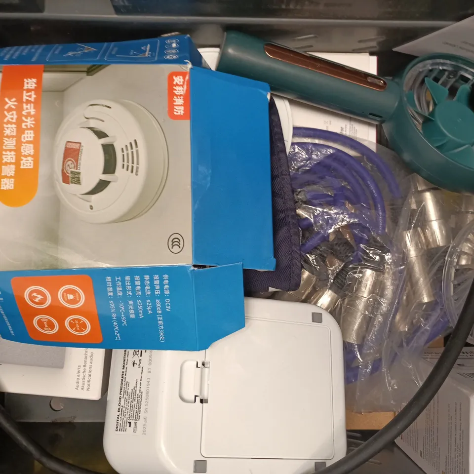 APPROXIMATELY 10 ASSORTED HOUSEHOLD ITEMS TO INCLUDE USB MODEM, CUTTING WHEEL, ETC