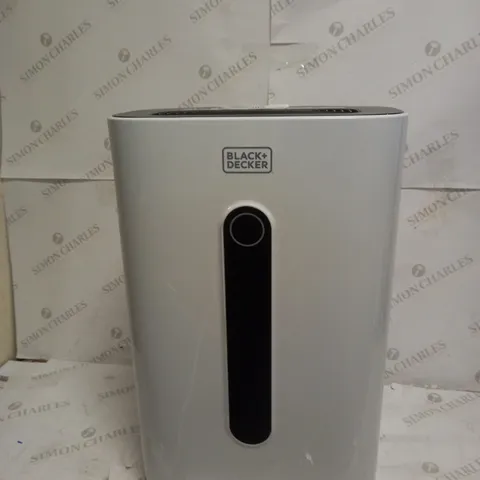 BLACK + DECKER 20 LITRE DEHUMIDIFIER