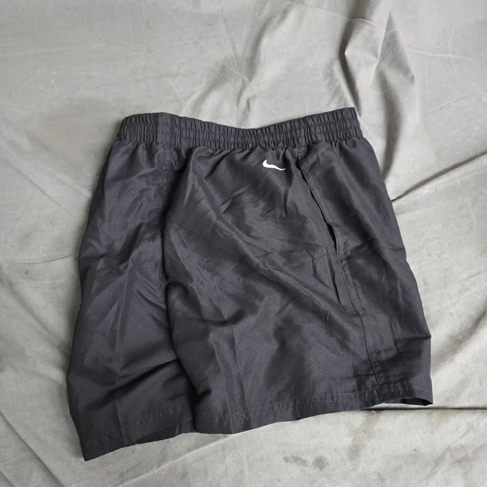 NIKE MEN'S BLACK TRAINING SHORTS WITH ZIP POCKET – ELASTICATED WAIST