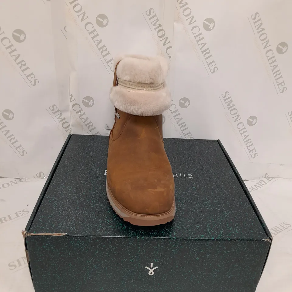 EMU SCOTT SHEEPSKIN BOOT IN OAK - 7