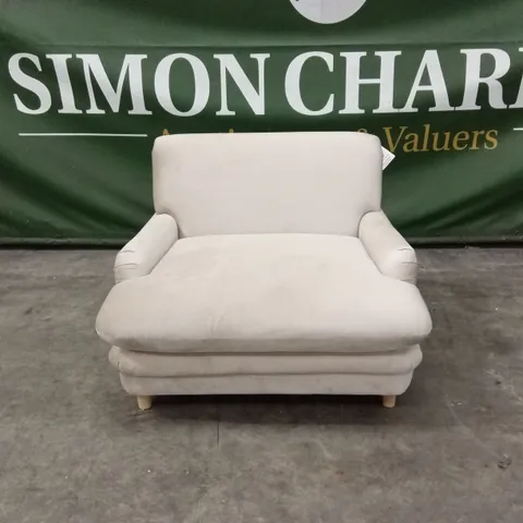 LPD HOME PLUMPTON CHAIR, BEIGE VELVET