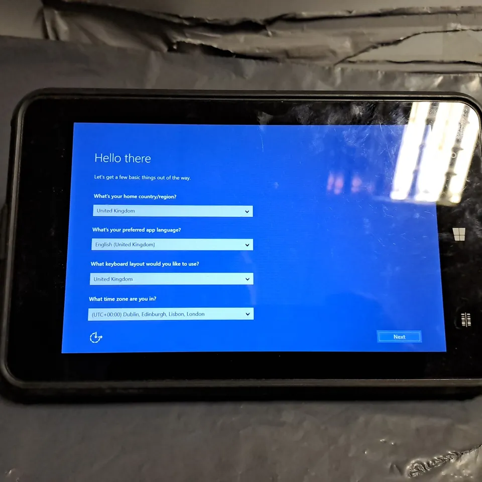 NEWLAND WINDOWS TABLET NQUIRE NQ800 2 WITH BARCODE SCANNER