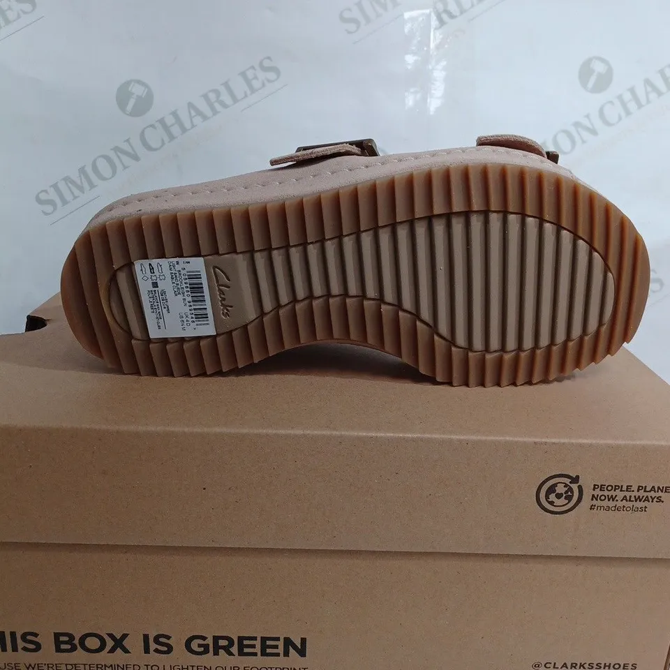 CLARKS BROOKLEIGH SUN LIGHT SAND SUEDE SANDAL - UK 4