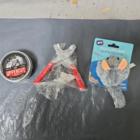 APPROXIMATELY 10 ASSORTED HOUSEHOLD ITEMS TO INCLUDE CATNIP TOY, PLIERS, HAIR CLAY ETC 