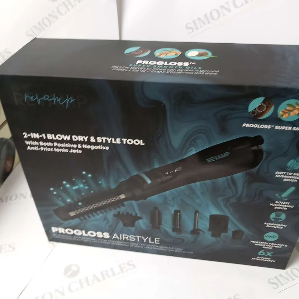 BOXED REVAMP PROGLOSS AIRSTYLE 2-IN-1 BLOW DRY & STYLE TOOL