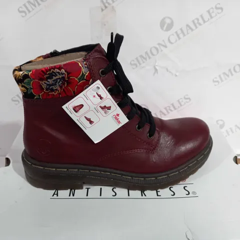 RIEKER RED INTEREST COLOUR BOOT SIZE 6 1/2 - BOXED 