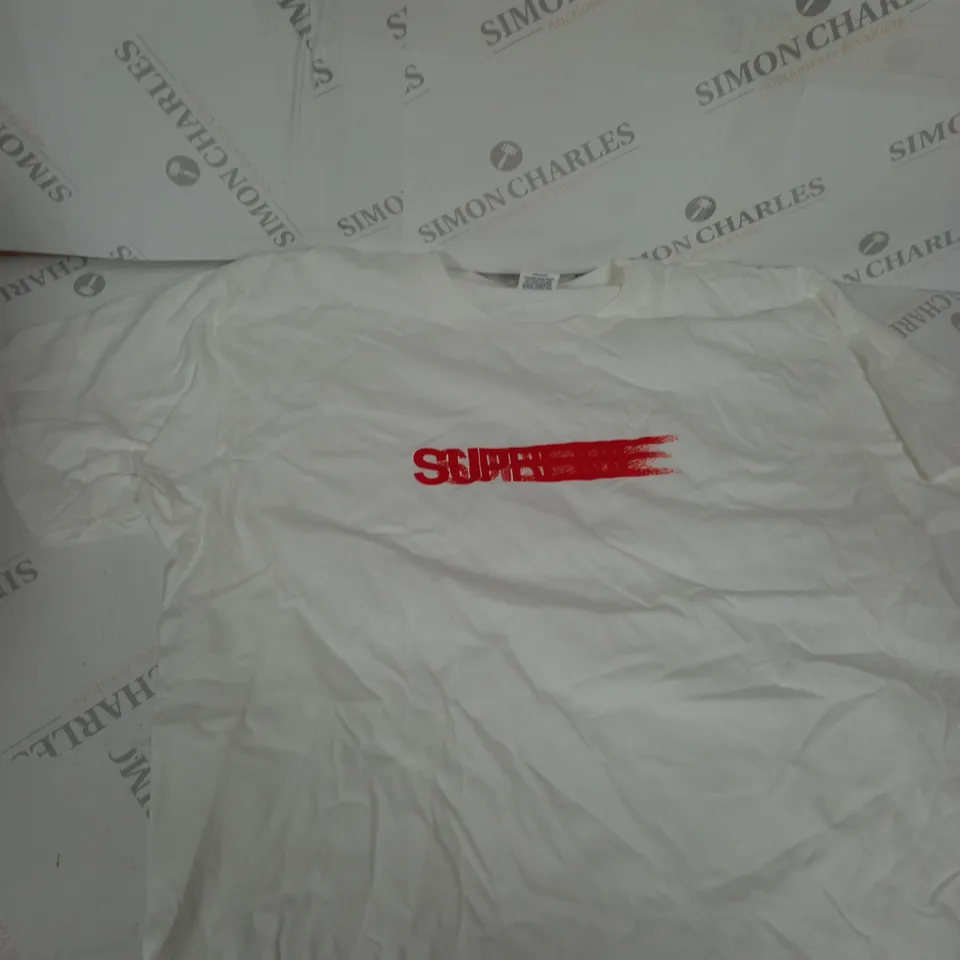 SUPREME LOGO GRAPHIC T-SHIRT SIZE XL