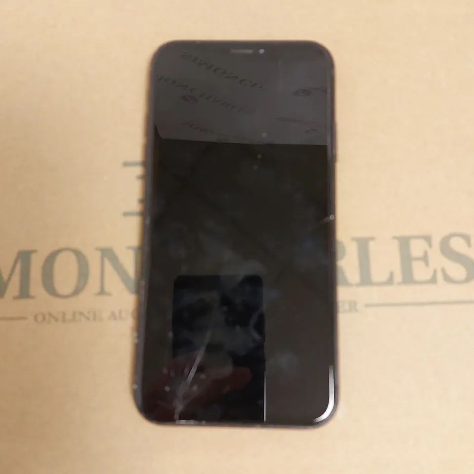 IPHONE XR - BLACK