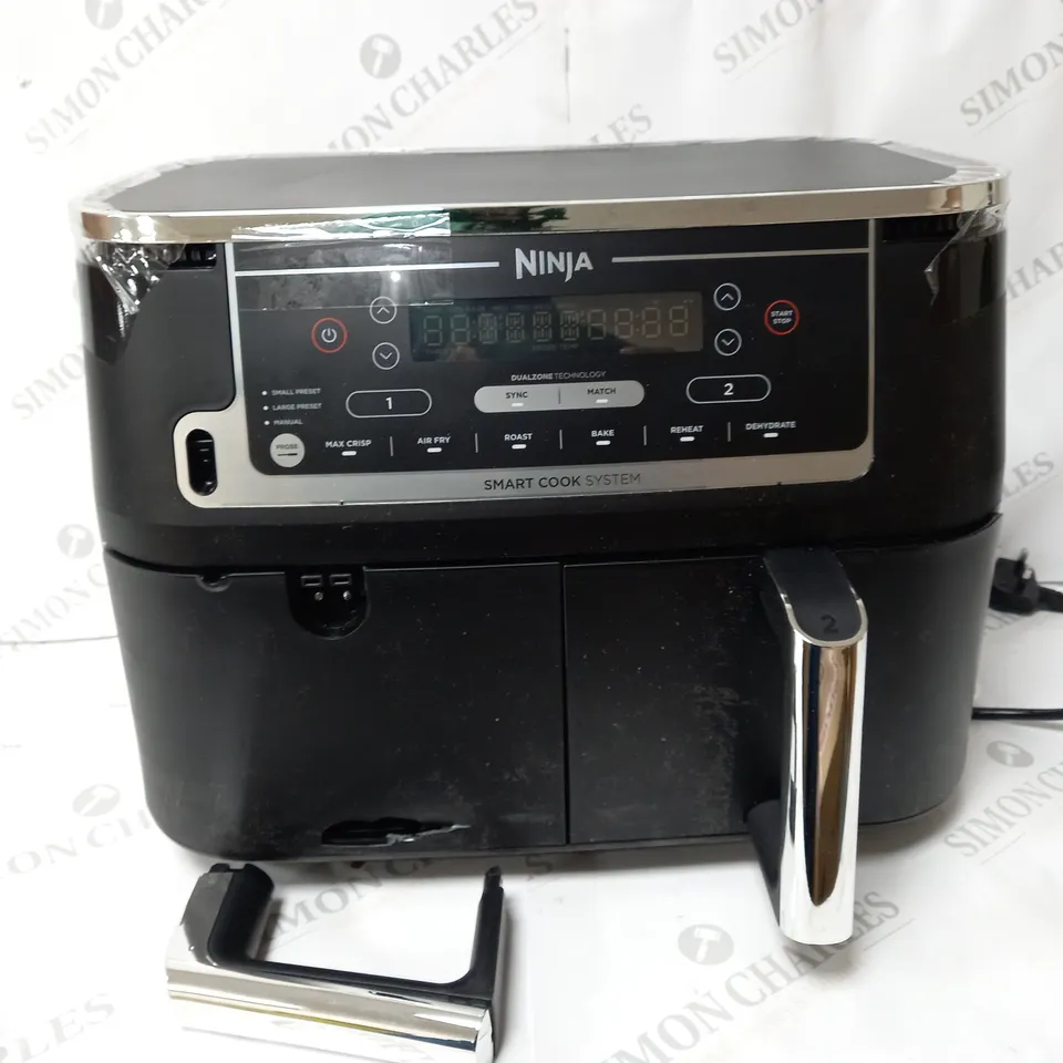BOXED NINJA FOODI MAX DUAL ZONE 9.5L AIR FRYER AF451UK