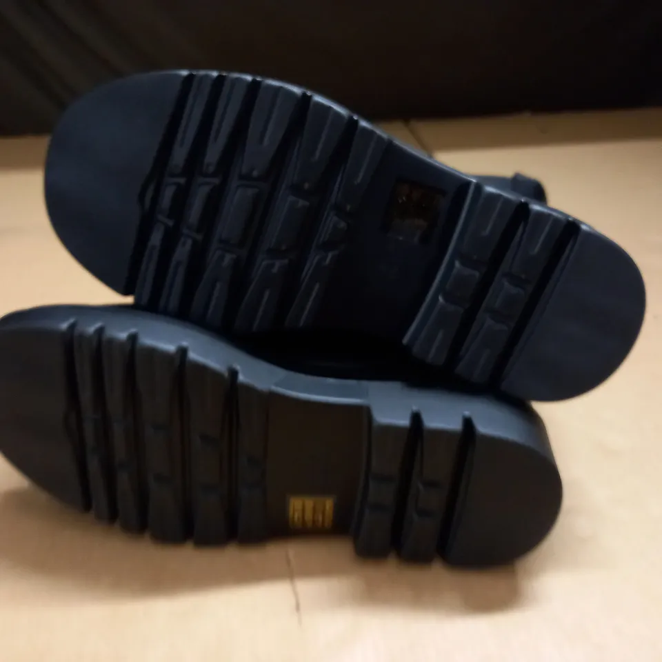 PAIR OF BLACK BOOTS - UK 3