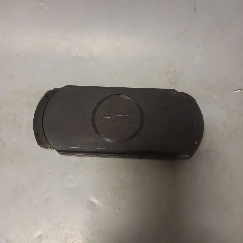 SONY PSP VIDEO GAME CONSOLE