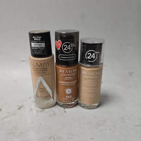 BOX OF APPROXIMATELY 30 ASSORTED HEALTH & BEAUTY ITEMS TO INCLUDE - REVLON COLOUR STAY , REVLON COLORSTAY MAKEUP 355 , ALMAY COMFORT MATTE FOUNDATION 