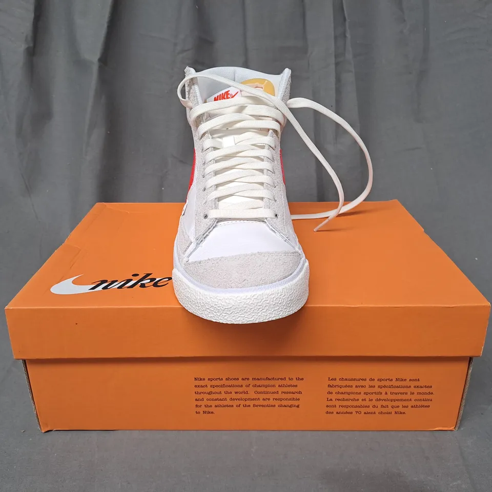 BOXED PAIR OF NIKE BLAZER MIS '77 PRO CLUB SHOES IN WHITE/RED UK SIZE 9.5