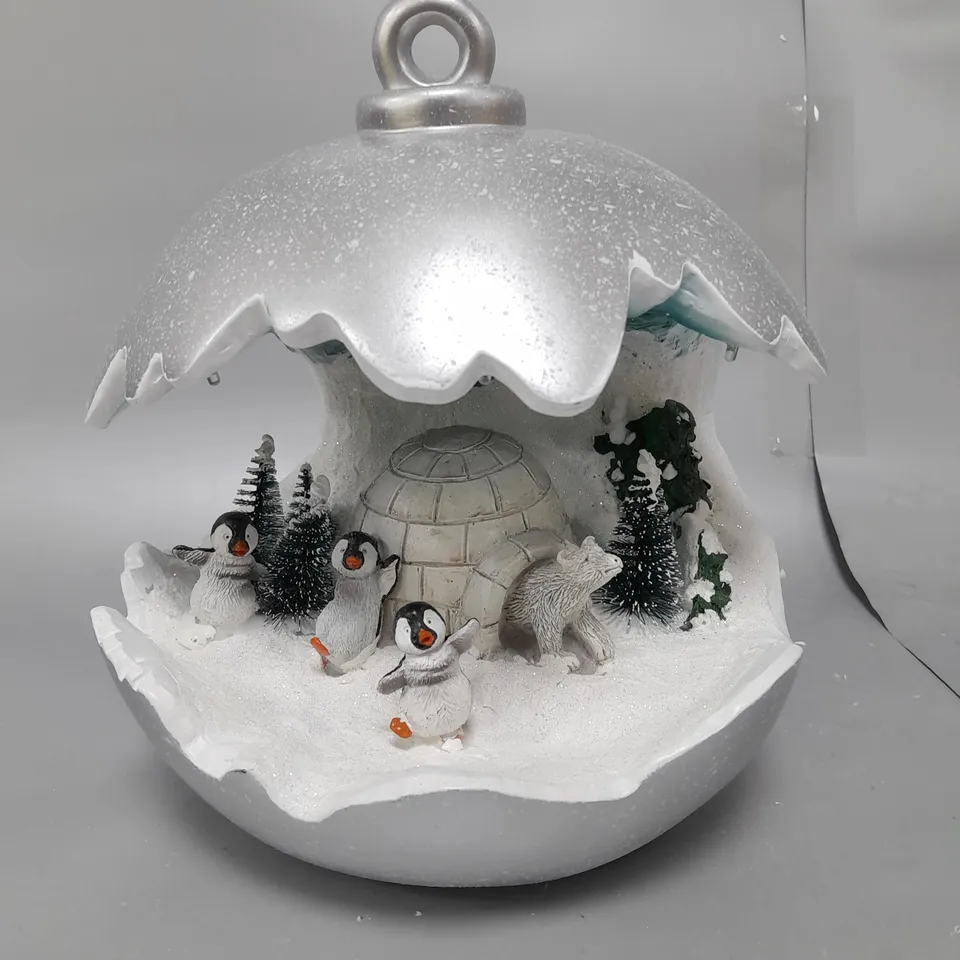 SANTA EXPRESS CHRISTMAS DETAILED BAUBLE DECORATION