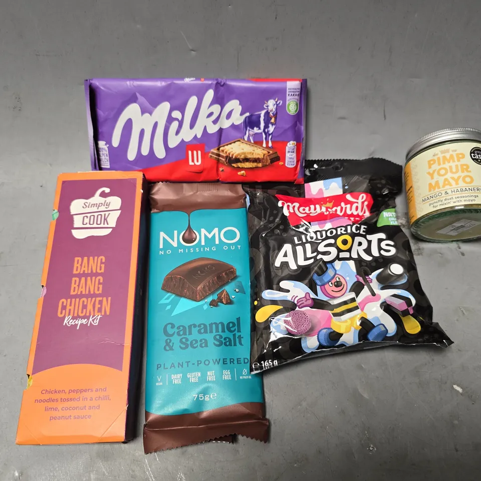 APPROXIMATELY 15 ASSORTED FOOD ITEMS TO INCLUDE - MILKA LU , SIMPLY COOK BANG BANG CHICKEN ETC