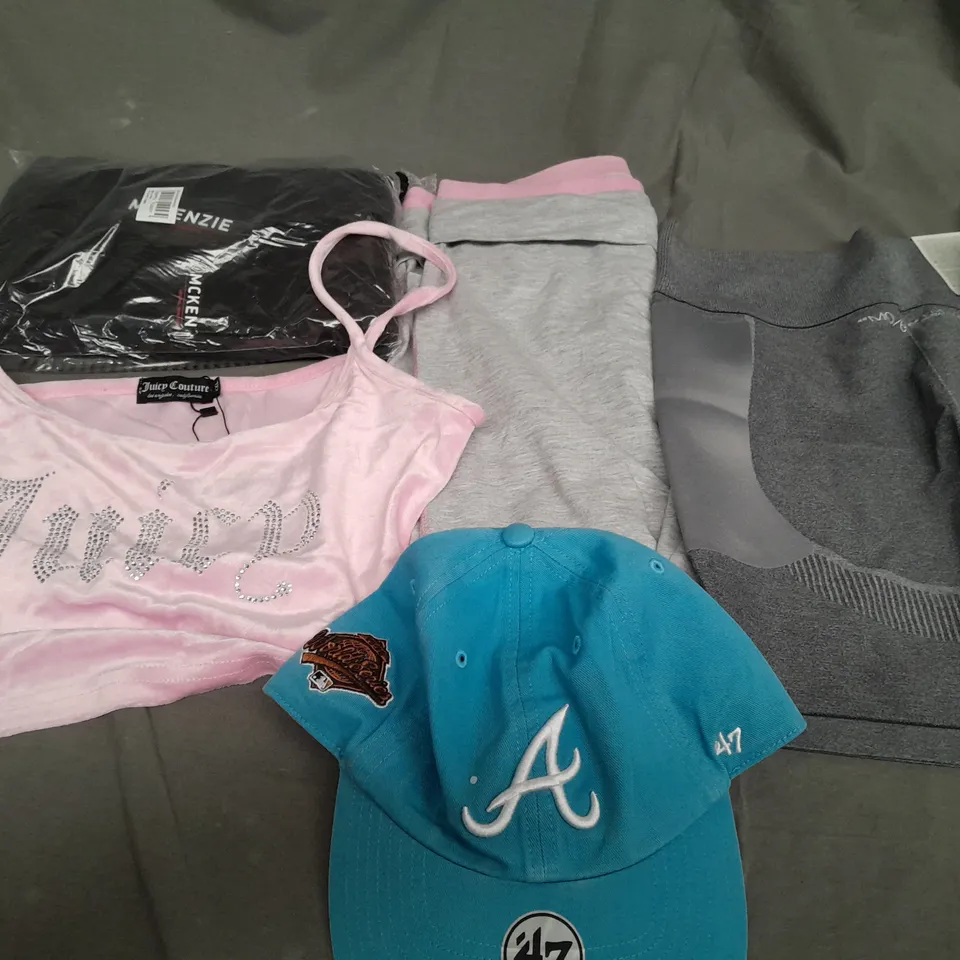 BOX OF APPROXIMATELY 25 ASSORTED CLOTHING ITEMS TO INCLUDE - SHORTS , HAT , TOP ETC