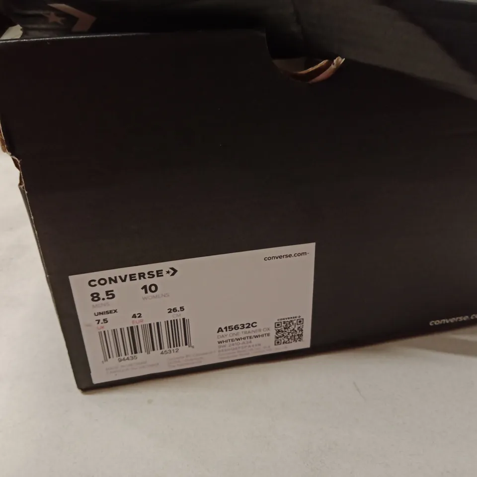 BOXED CONVERSE SNEAKERS – UNISEX, BOXED UK 8.5
