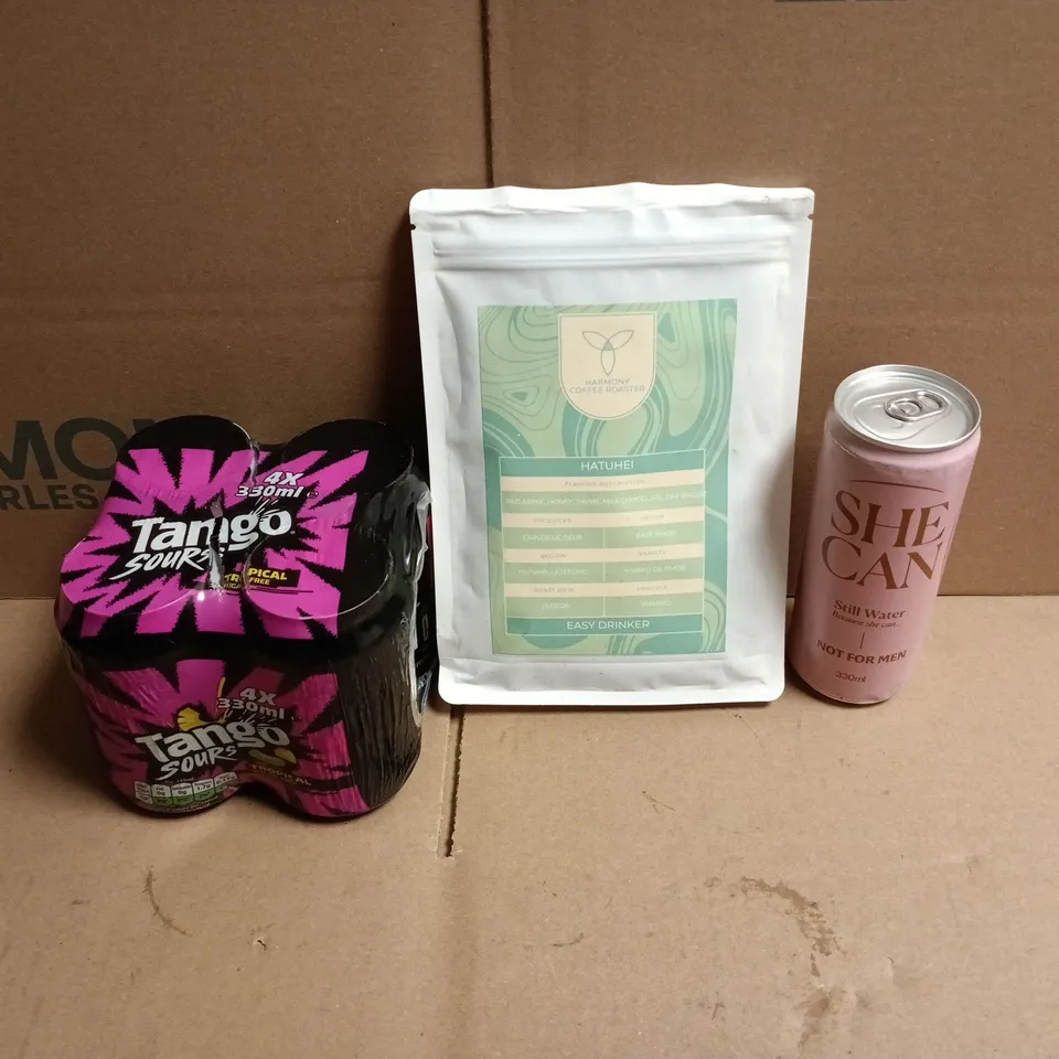 APPROXIMATELY 12 ASSORTED FOOD AND DRINKS ITEMS TO INCLUDE - TANGO SOUR TROPICAL 4PK, HARMONY COFFE BEANS, SHE CAN STILL WATER ETC 