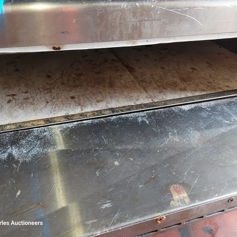 LINCAT PIZZA OVEN PO69X