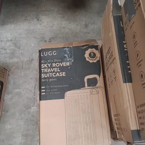  BOXED LUGG TRAVEL SUITCASE