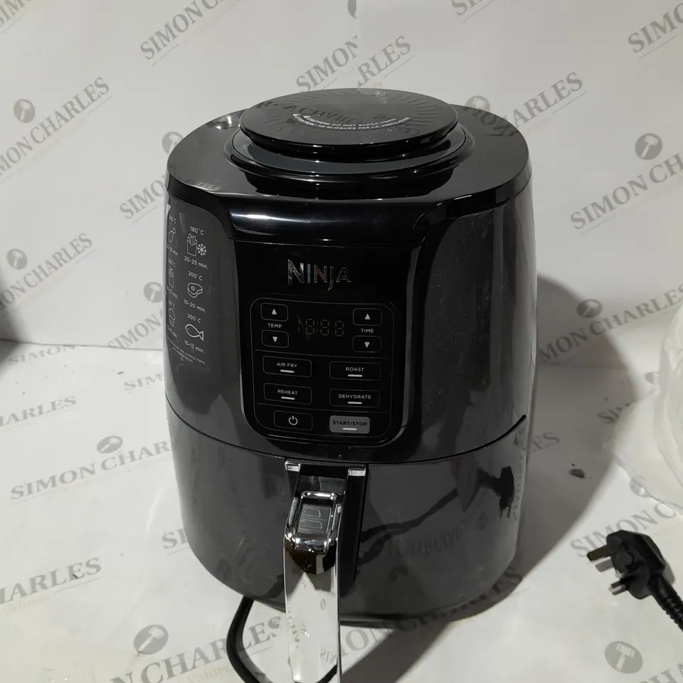 NINJA AIR FRYER 3.8L AF100UK