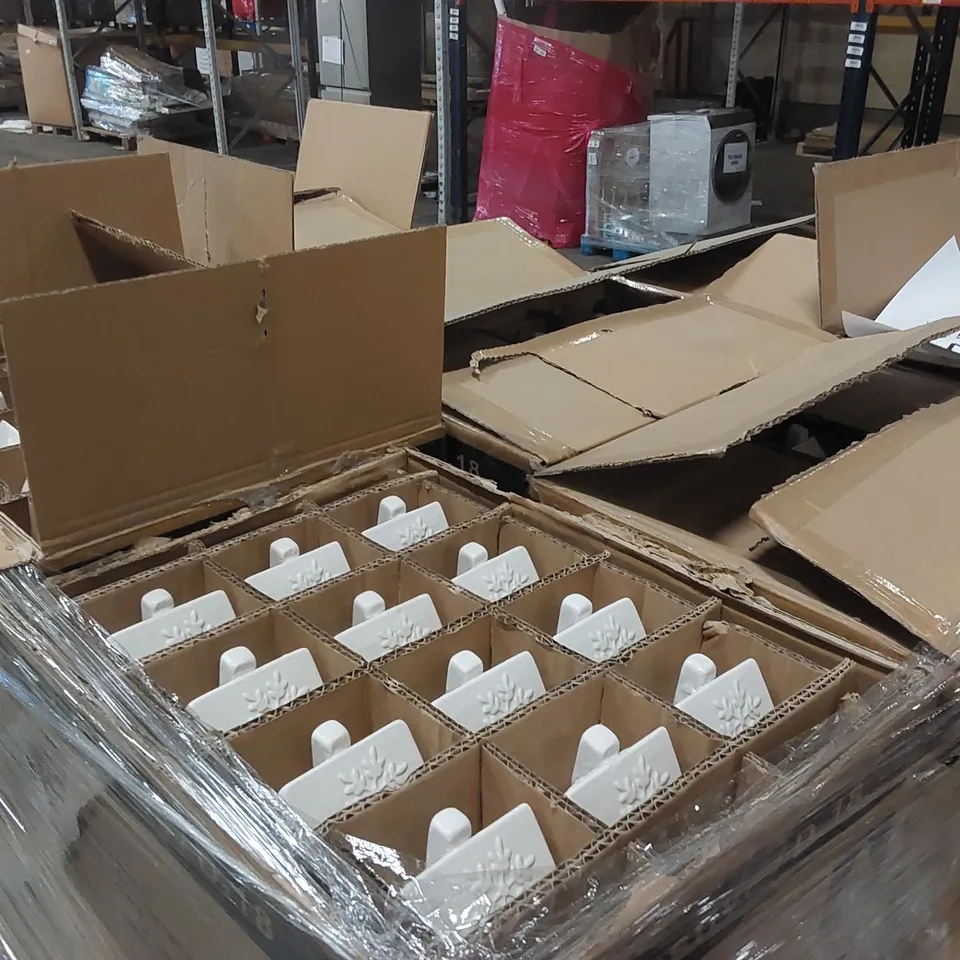 PALLET OF APPROXIMATELY 60x BOXES OF STACEY CERAMIC HOUSES 