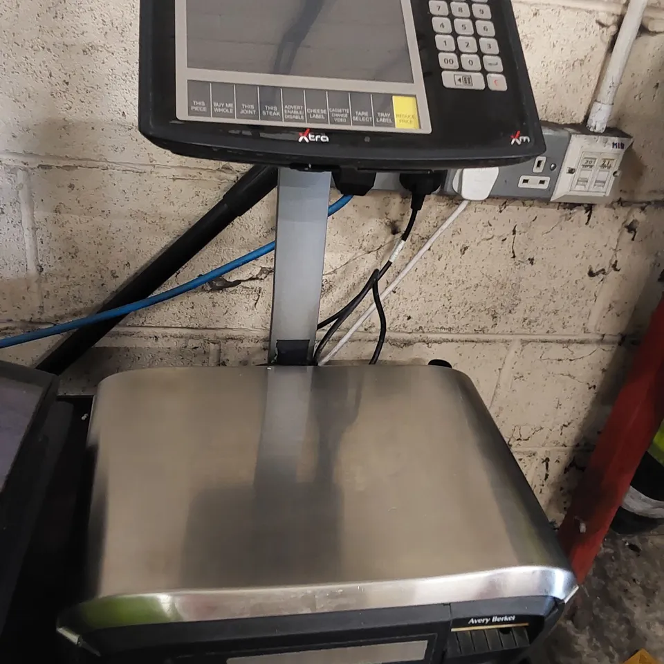 AVERY BERKEL XM400 WIFI/ETHERNET SCALES