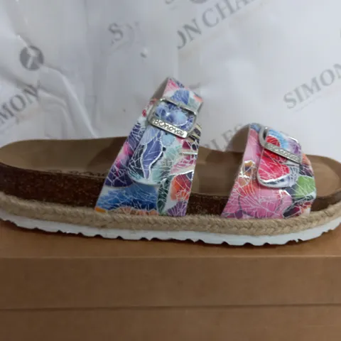 BONOVA FLORAL ESPADRILLE FOOTBED SANDAL - SIZE 7