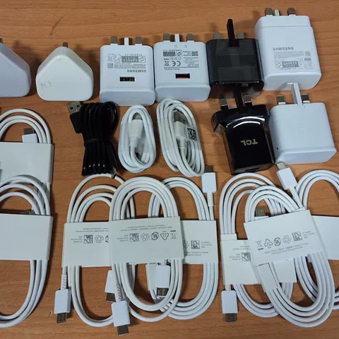 LOT OF 20 ASSORTED CHARGING CABLES AND POWER ADAPTERS TO INCLUDE SAMSUNG USB-C TO USB-C AND APPLE A1399
