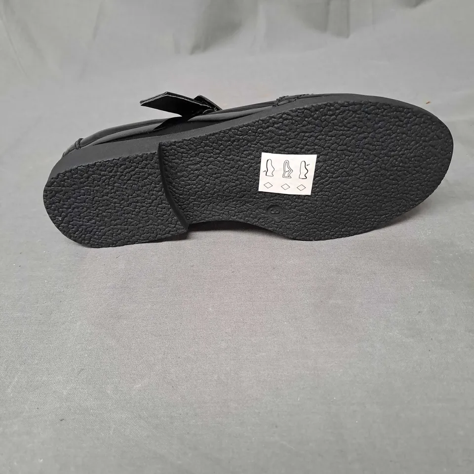 BOX OF APPROXIMATELY 12 PAIRS OF GIRLS SCHOOL SHOES IN BLACK - VARIOUS SIZES