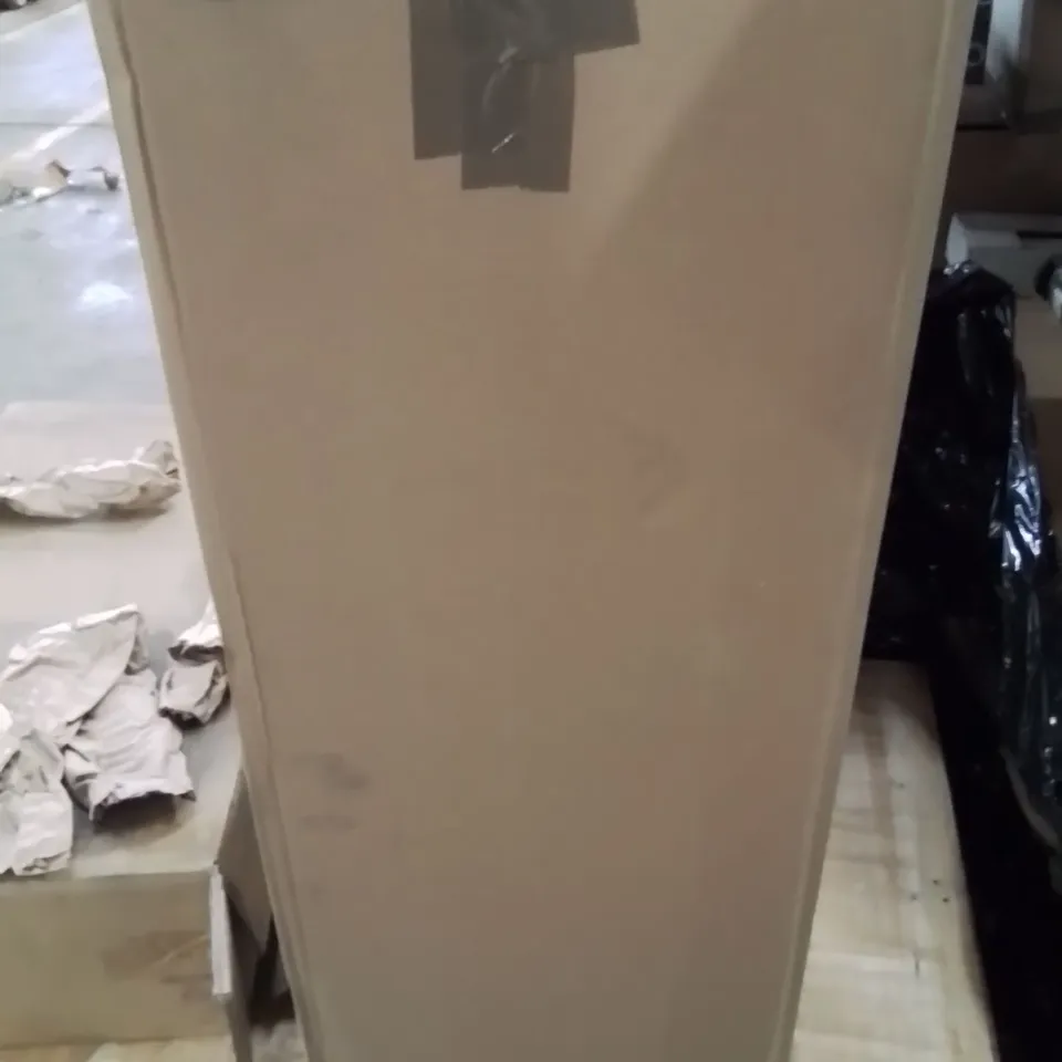 MIXED BOX OF BATHROOM FIXTURES: TOWEL HOLDERS, TOILET ROLL HOLDERS ECT.