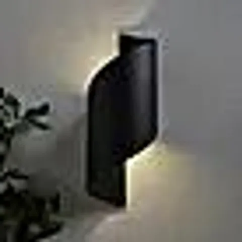 BOXED BUDE MODERN LED OUTDOOR WALL LIGHT