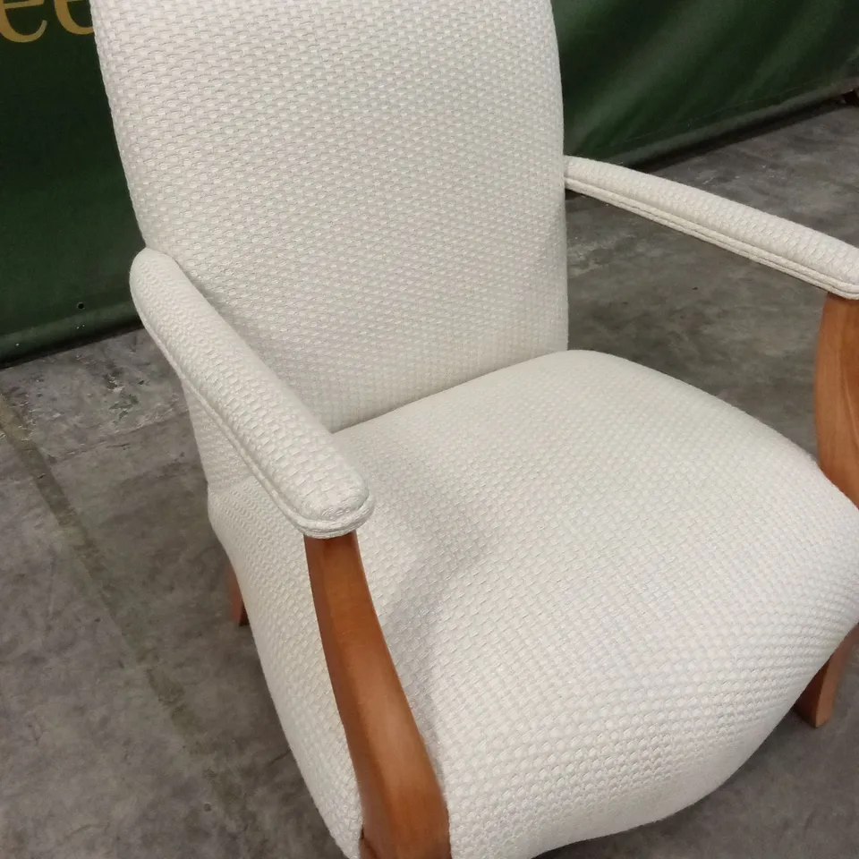 QUALITY HIGH-END DESIGNER FABRIC ACCENT CHAIR