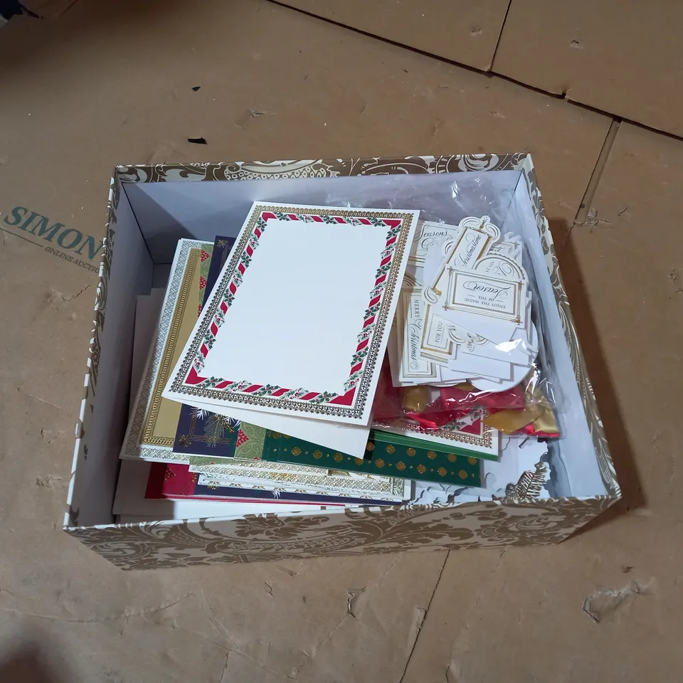 ANNA GRIFFIN CHRISTMAS CELEBRATIONS CARD MAKING KIT