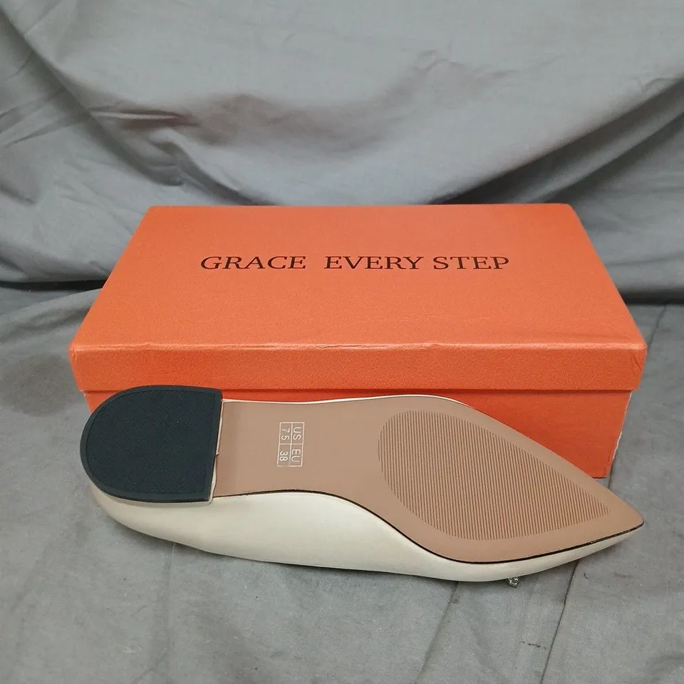 GRACE EVERY STEP COURT SHOES WITH JEWEL EFFECT DETAIL - CREAM - SIZE EU 38