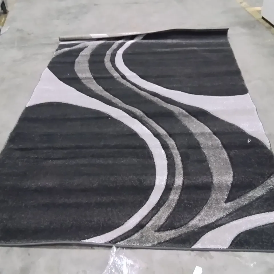 QUALITY DESIGNER AREA RUG - APPROXIMATELY 230X160CM