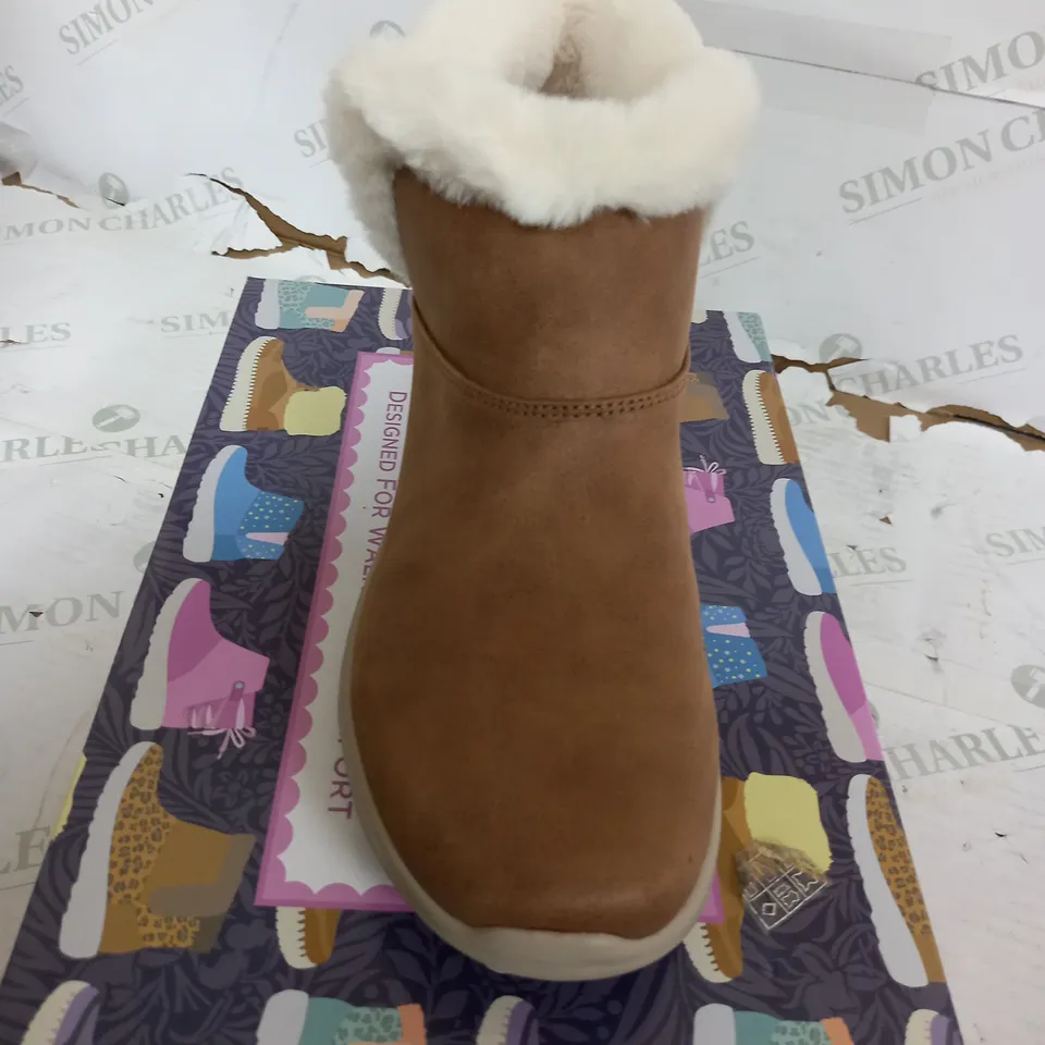 SKETCHERS GO WALK BOOTS IN TAN SIZE UK6