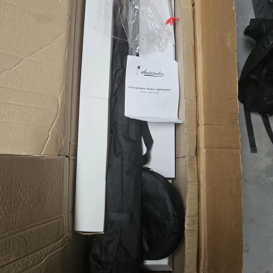 ABESTUDIO PHOTOGRAPHY STUDIO LIGHTING KIT WITH FOUR BACKDROPS – GREY, WHITE, GREEN & BLUE