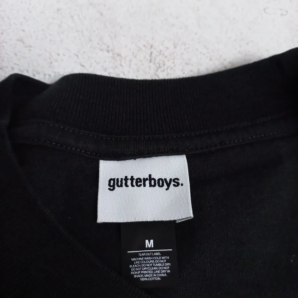 GUTTERBOYS. BLACK T-SHIRT – UK M (M)