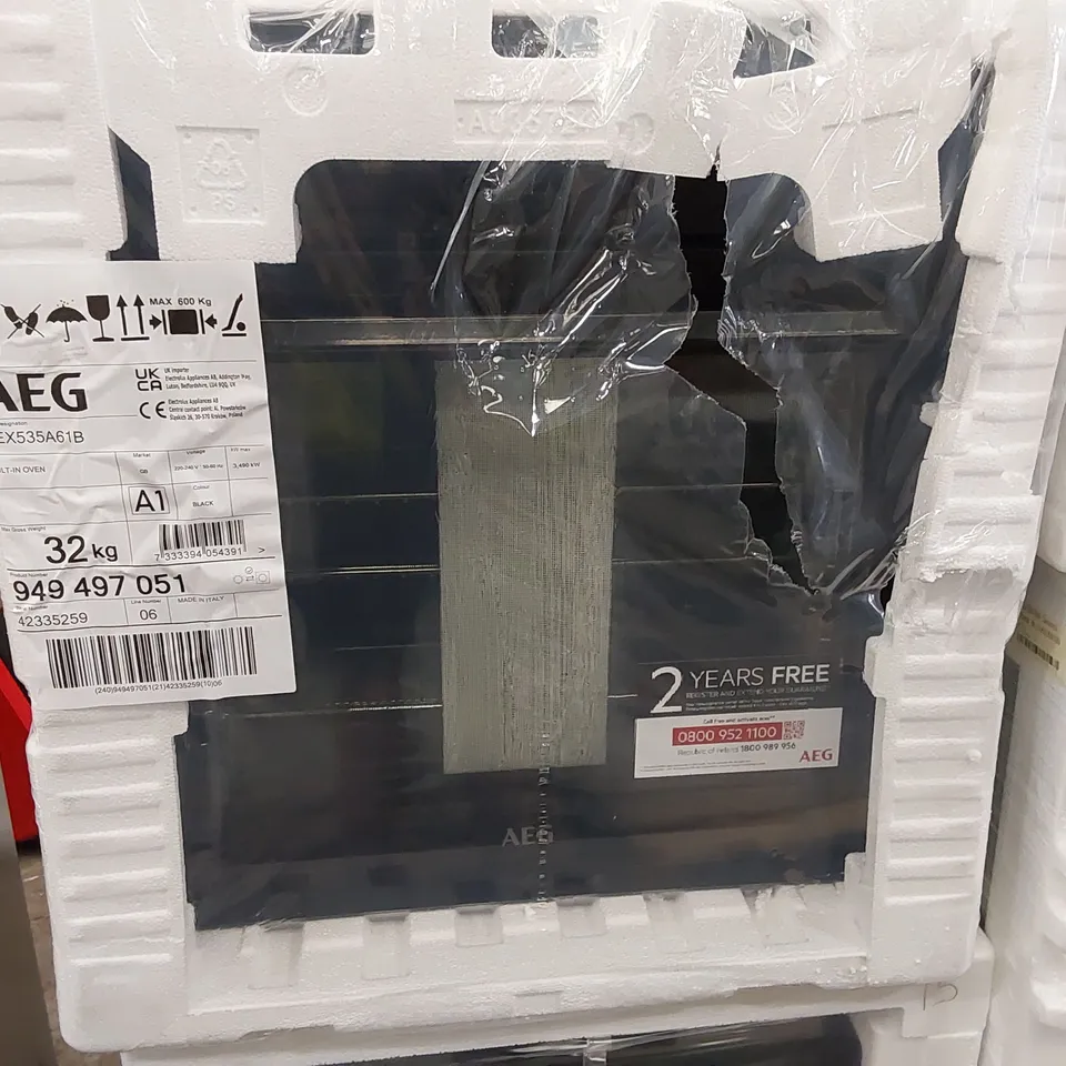 AEG 6000 SERIES BEX535A61B 72L BUILT-IN ELECTRIC SINGLE OVEN - BLACK - A+ RATED