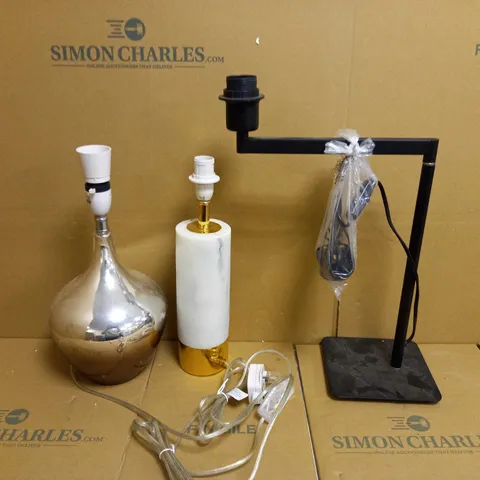 BOX OF 3 ASSORTED LIGHTING ITEMS TO INCLUDE CHROME EFFECT TABLE LAMP, MARBLE/GOLD EFFECT CYLINDER TABLE LAMP AND BLACK TABLE LAMP
