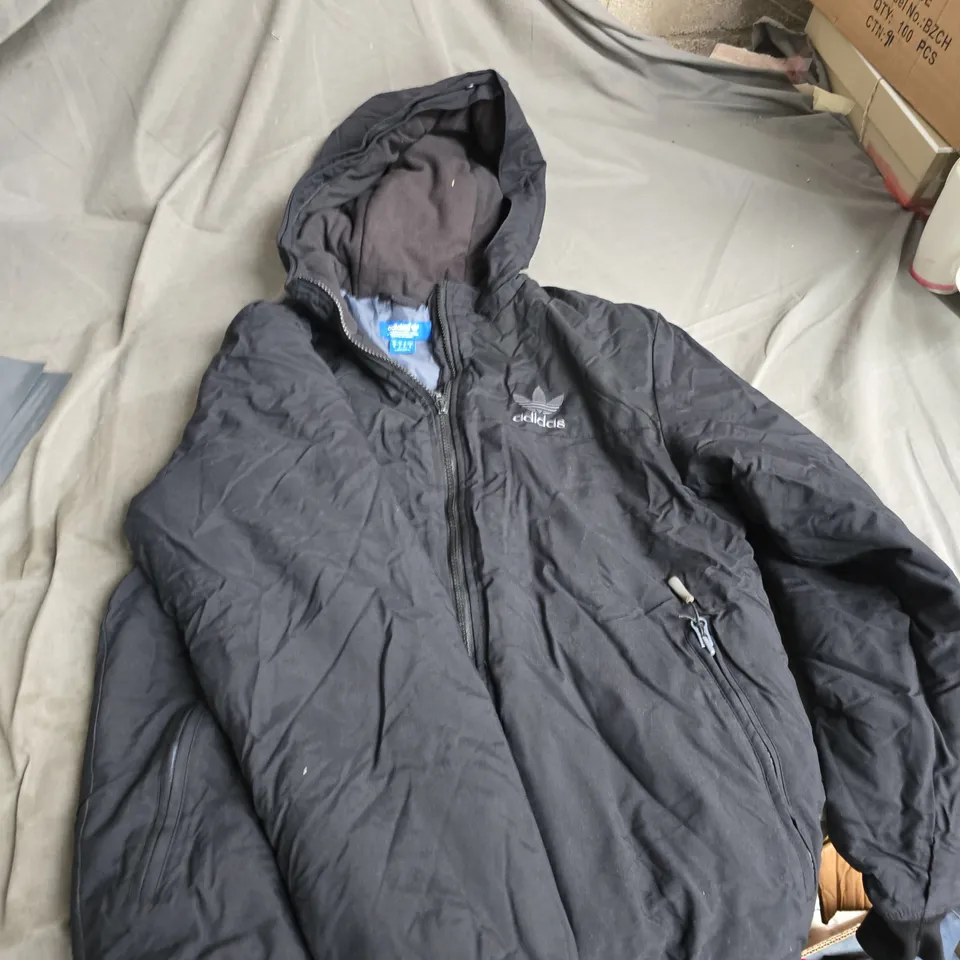 ADIDAS BLACK HOODED PUFFER JACKET – UK SIZE S (MEN'S)