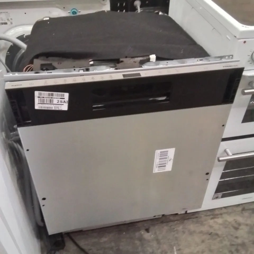 HISENSE HV16AUK FULL-SIZE FULLY INTEGRATED 16-PLACE DISHWASHER		 