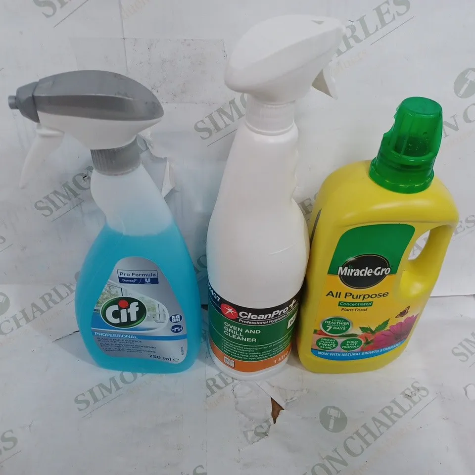 LOT OF ASSORTED HOUSEHOLD CLEANING ITEMS TOO INCLUDE CIF , OVEN AND GRILL CLEANER AND PLANT FOOD 
