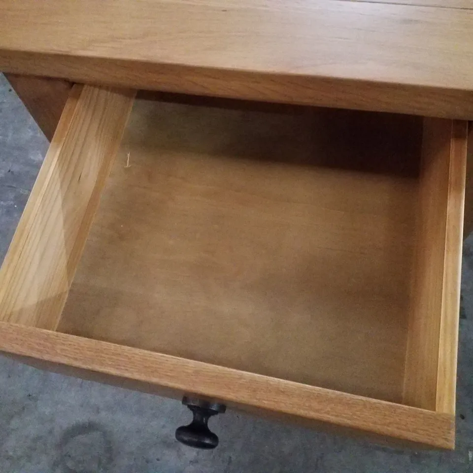 NORTH CASTLE 3 DRAWER BEDSIDE TABLE 